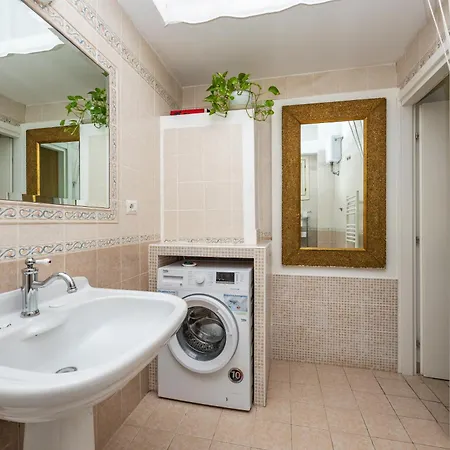 Appartement X 8 Guests Near Termini & Santa Maria Maggiore