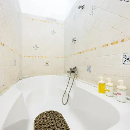 Appartement X 8 Guests Near Termini & Santa Maria Maggiore Rome