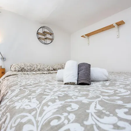X 8 Guests Near Termini & Santa Maria Maggiore Appartement